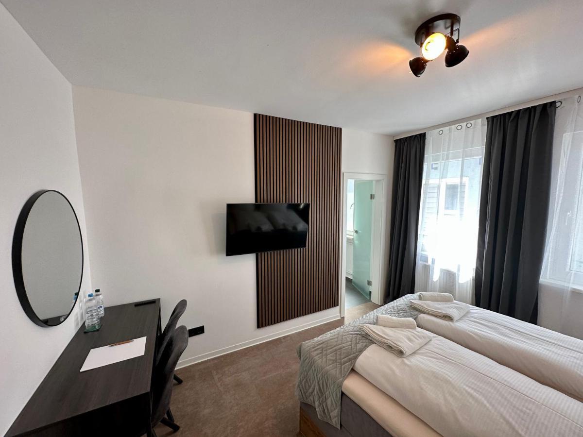 Hotel Emilia Wurzburg Bagian luar foto