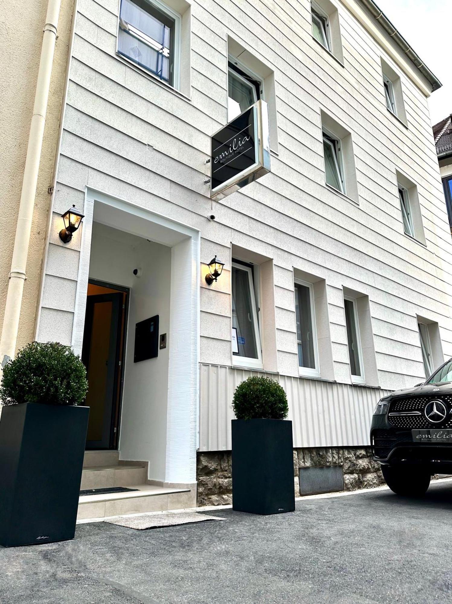Hotel Emilia Wurzburg Bagian luar foto