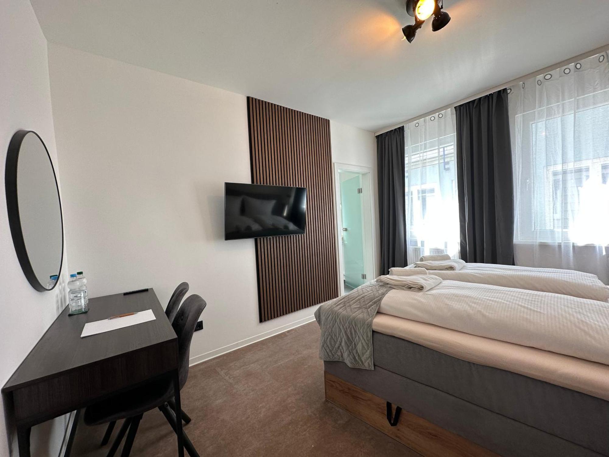 Hotel Emilia Wurzburg Bagian luar foto