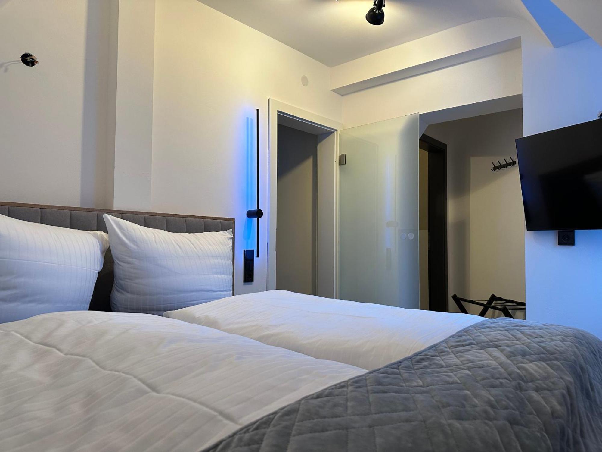 Hotel Emilia Wurzburg Bagian luar foto
